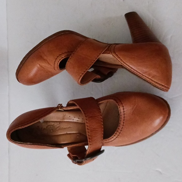 Borncrown brown leather heeled Mary Jane shoes-sz 7 1/2 - Picture 1 of 8